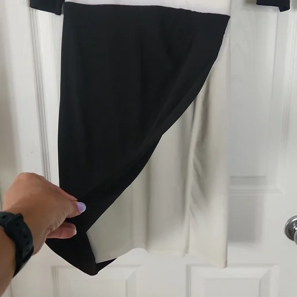 Dress - Picture 2 of 4